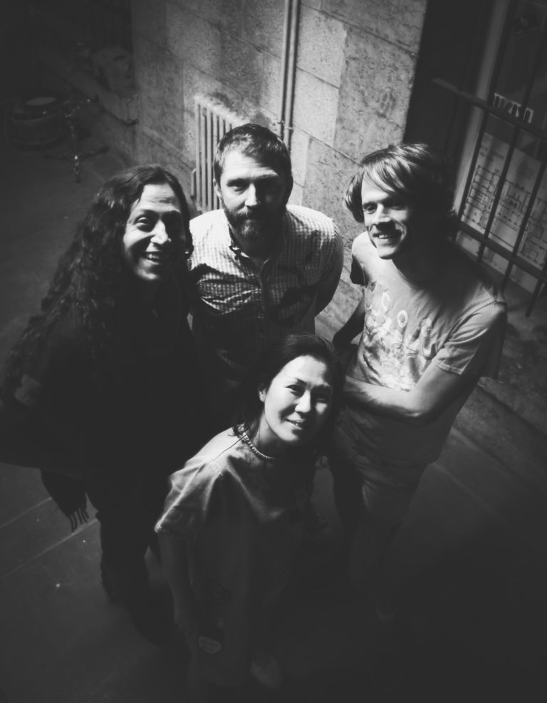 Le groupe Deerhoof