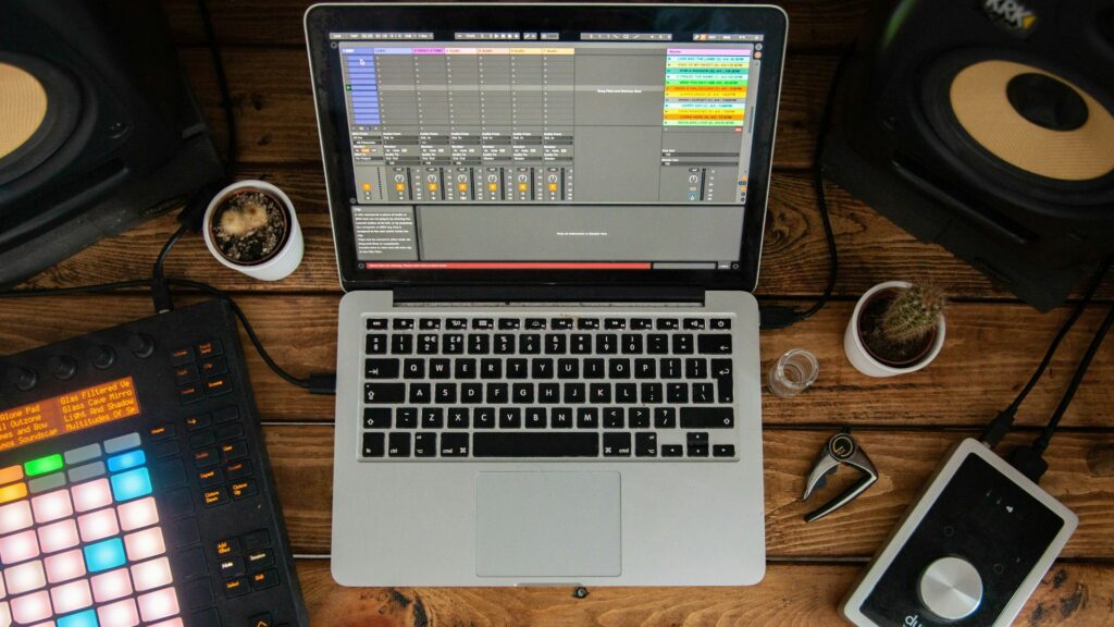 FONDAMENTEAUX DE LA PRODUCTION MUSICALE